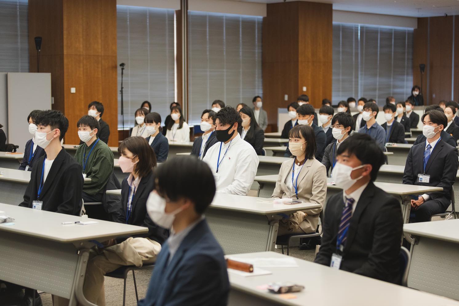 新入社員たちの写真