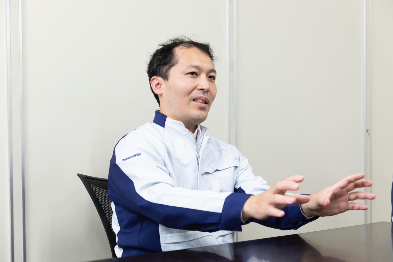 マニュファクチャリングイノベーション本部 成形技術開発センター 成形技術開発・事業 企画責任者 山本英郎氏 | Make New Magazine「未来の定番」をつくるために、パナソニックのリアルな姿を伝えるメディア